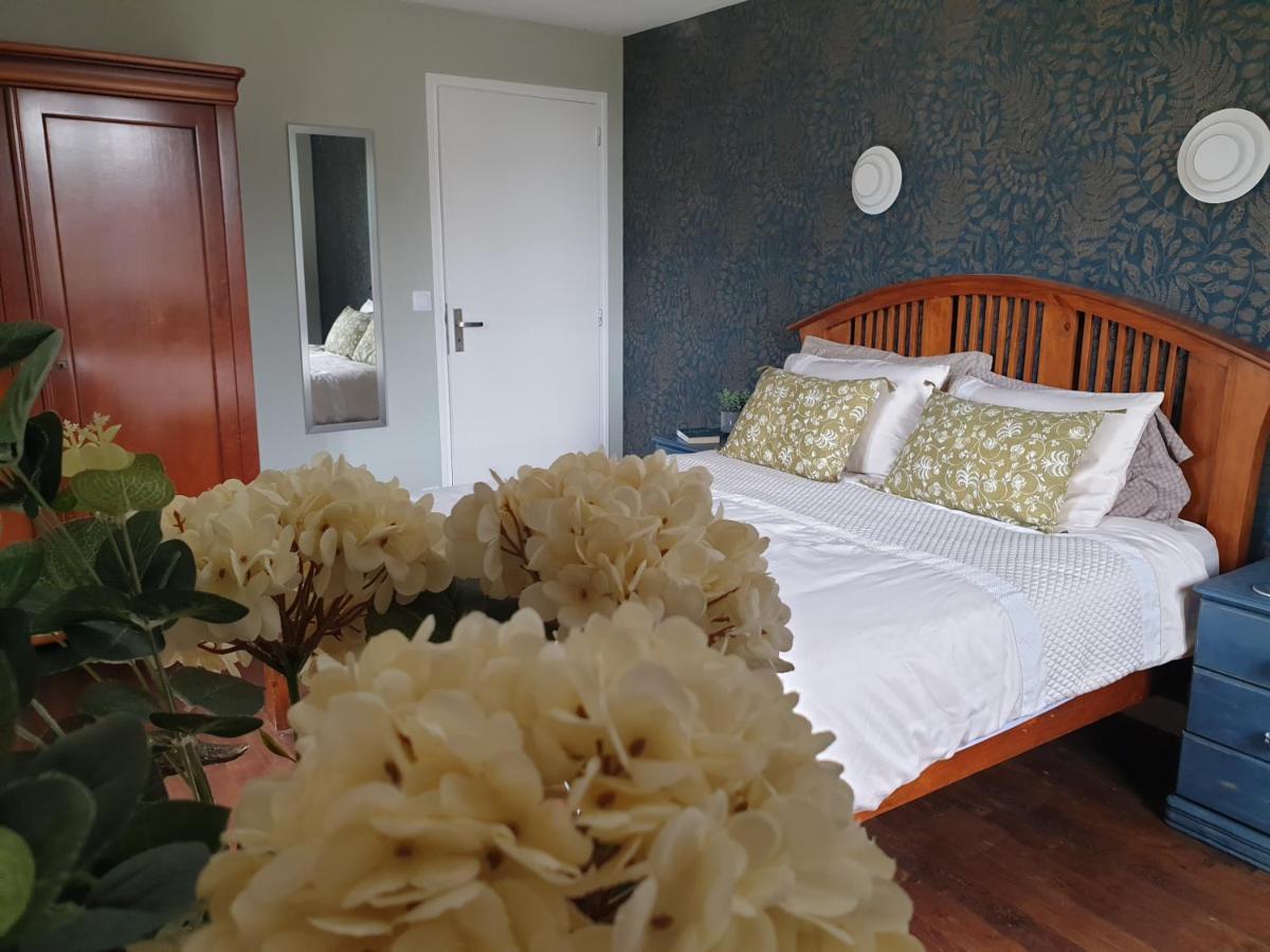 La Maison Du Lac Lavaud Saint-Quentin-sur-Charente Ngoại thất bức ảnh