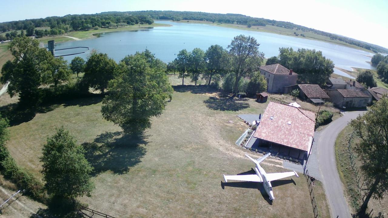 La Maison Du Lac Lavaud Saint-Quentin-sur-Charente Ngoại thất bức ảnh