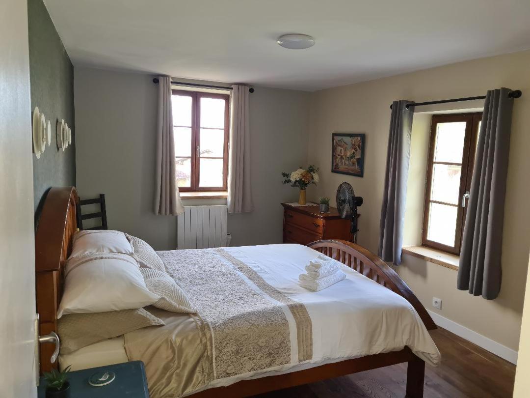 La Maison Du Lac Lavaud Saint-Quentin-sur-Charente Ngoại thất bức ảnh